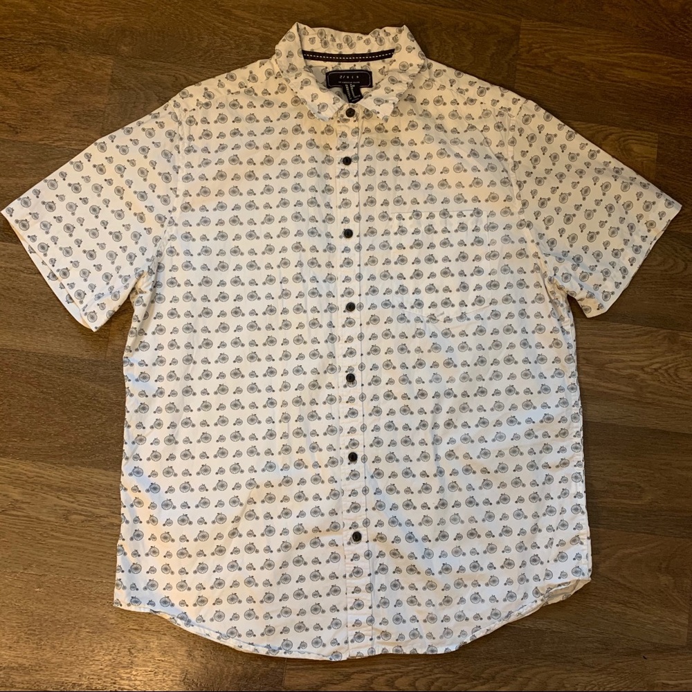 21 Men XL button-down t-shirt bicycle print